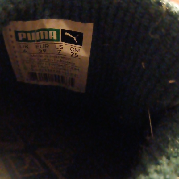 Nwot green and gold puma shoes women's size 7 - Picture 4 of 5